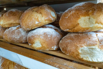 bread in basket on display, bread on the counter, fresh morning food, bread, bakery, baker