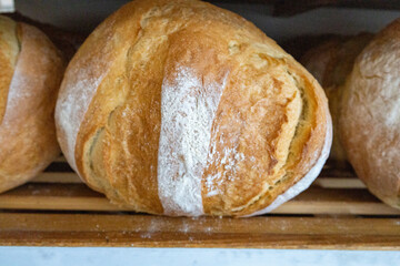 bread in basket on display, bread on the counter, fresh morning food, bread, bakery, baker