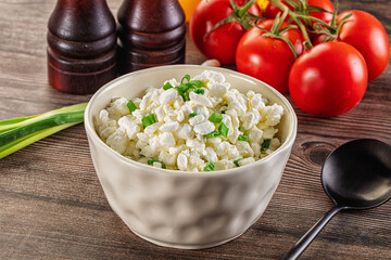 Cottage cheese with green onion