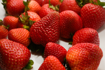 The red of organic strawberry to enjoy 