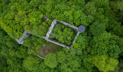 Verwunschene Schülzburg über der Großen Lauter – Luftblick auf Natur und Geschichte
