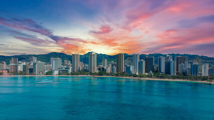 Obraz premium Aerial panoramic views of Waikiki & Mountains Honolulu Hawaii 
