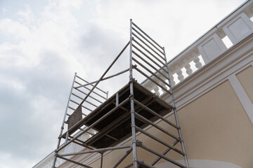 Industrial scaffolding aluminium tower for access of facade renovation building project, construction scaffolding light tower height for fixing facade