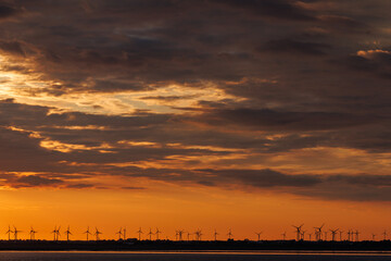 Sonnenuntergang auf der Elbe