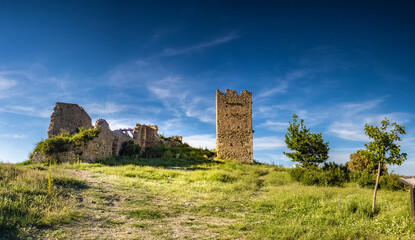 Castillo de Pradas. en San Agustin. Teruel