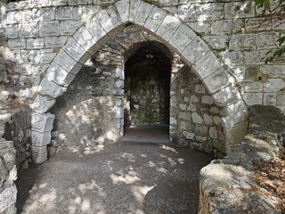 Fototapeta premium old stone arch