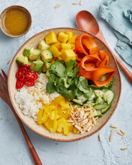 Reissalat mit Karottenlachs