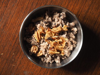 stir fried minced pork with salted Chinese black olive, topped with crispy golden garlic