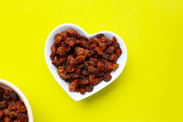Dried golden raisins, Australian-dried fruits sultanas, sweet and chewy.