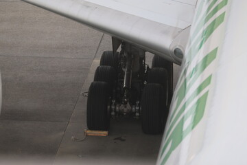 Landing gear.