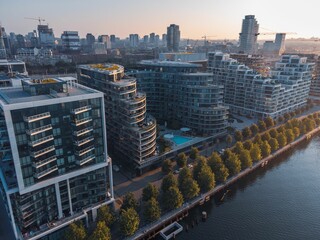 Fototapeta premium Toronto waterfront at sunset