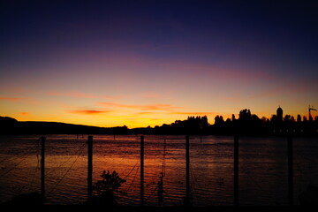 Sonnenuntergang am Seerhein im Bodensee