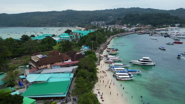 Ko Phi Phi - Inselgruppe in Thailand, bei Phuket.