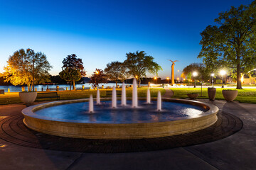 La Crosse Riverside Fountain at Dusk