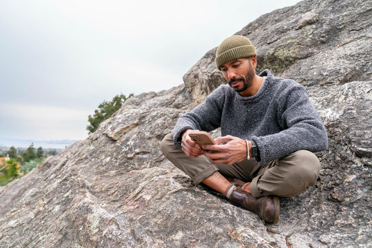 using smartphone nature