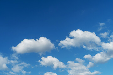 Obraz premium Blue sky with cirrus cloud. It's clearing day and good weather in the morning