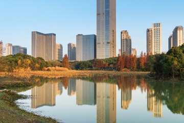 Obraz premium Lakeside modern office building in China