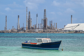 Aruba - Roger Beach Lagoon and refiner