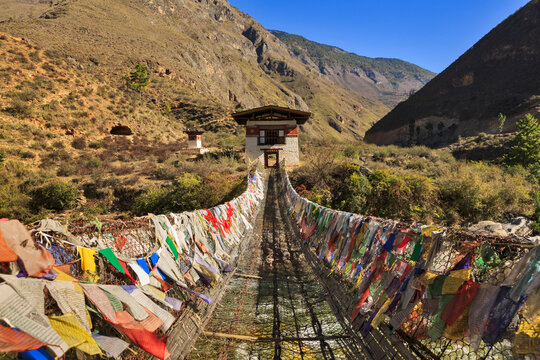 Fototapeta Footbridge near Thimphu bhutan