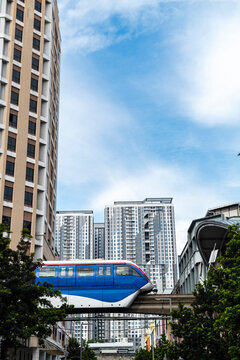 Sustainable public transport by electric monorail