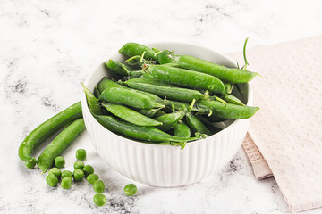 Sweet young green peas heap