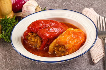 Stuffed bell pepper with meat