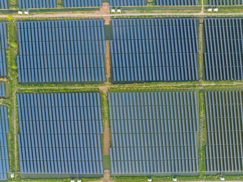 Floating Solar Panels on Water Surface
