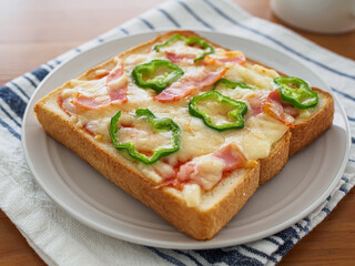 ピザトースト
