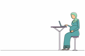 Single continuous line drawing Arab pregnant woman sitting in cafe and using laptop. Freelance work concept. Side view. Theme of working as freelancer during pregnancy. One line graphic design vector