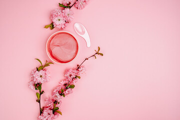 Eye patches. A jar of Hydrogel Hydrating and Rejuvenating Eye Patches. Mask for removing puffiness...