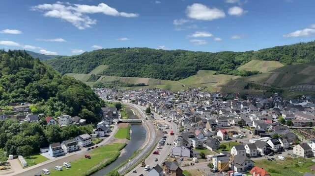 Blick &uuml;ber das Ahrtal