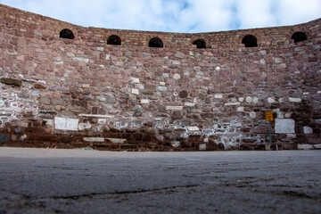 Ancient Stone Wall: History's Architectural Marvel