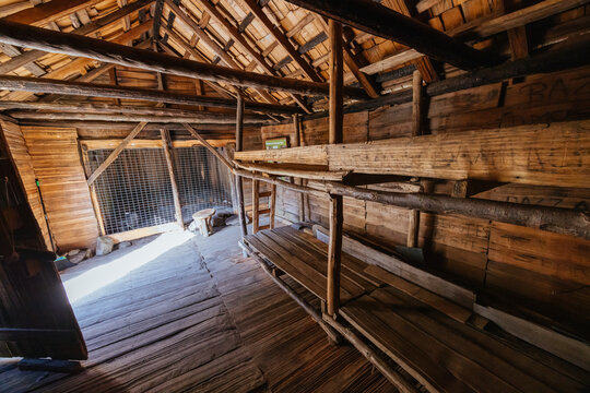 Iconic Du Cain Hut built by Patrick Joseph &lsquo;Paddy&rsquo; Hartnett on the Overland Track