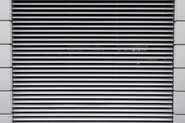 Industrial metal ventilation louver with horizontal slats