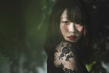 クールな女性