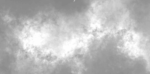 Obraz premium monochrome featuring a hazy sky with soft clouds, showcasing various shades of grayscale image featuring a cloudy sky with varying shades of gray and white formations overhead.