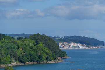 Die kleine Stadt Betanzos in Spanien