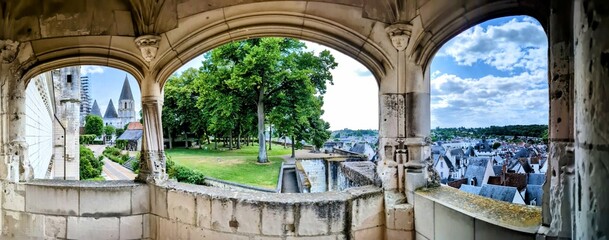 LOCHES (Indre-et-Loire)