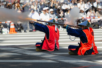 日本の祭り仙台青葉まつり　伊達古式火縄銃演武式の火縄銃発泡