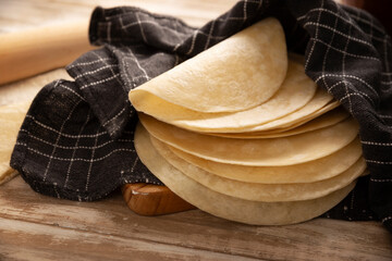 Tortillas de Harina, also called wheat tortilla, is a flat bread made with wheat flour and lard or butter, without yeast, and widely consumed daily in Mexico, especially in the north of the country.
