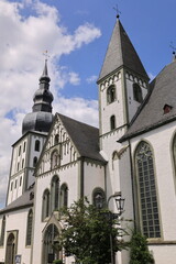 Fototapeta premium Blick auf die Große Marienkirche im Zentrum der Stadt Lippstadt in Nordrhein-Westfalen 
