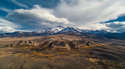 Naklejka premium Majestic Mountain Range Drone Shot