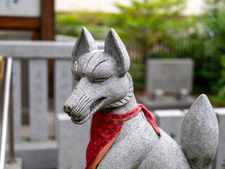 稲荷神社の狛狐