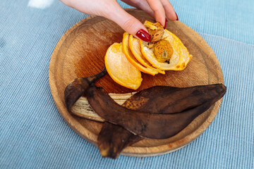 collecting organic food waste at home
