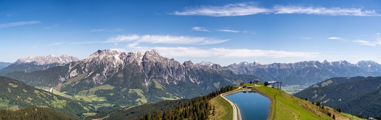 Großer Asitz und Berge in Leogang zum Wandern und Mountainbike fahren / Österreich / Salzburger Land / Austria	
