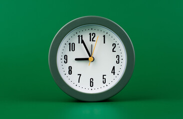 Time and clocks, the process of time and life, the rules of time and effective time management