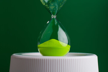 Hourglass The process of time running out The rule of limited time