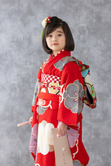 七五三7歳の着物のかわいい女の子