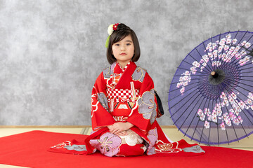 七五三7歳の着物のかわいい女の子