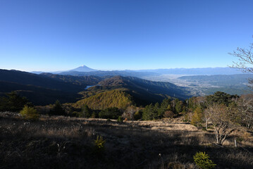 Fototapeta premium Climbing Mount Daibosatsurei, Yamanashi, Japan